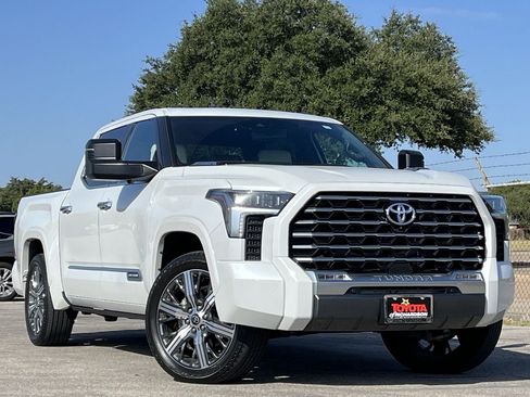 Used 2023 Toyota Tundra Capstone AWD/4WD image 2