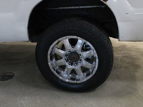 Used 2011 Ford F350 Lariat w/ Lariat Interior Pkg image 25