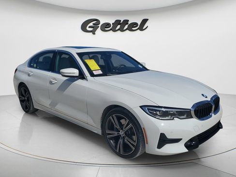 Used 2022 BMW 330i Sedan w/ Driving Assistance Package RWD image 3