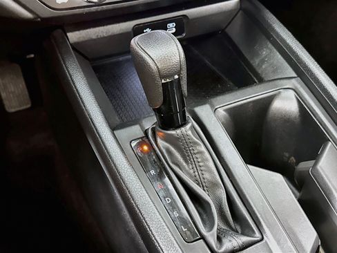 Used 2024 Honda Accord EX image 19