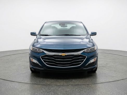 Used 2023 Chevrolet Malibu LT w/ Driver Confidence Package image 2