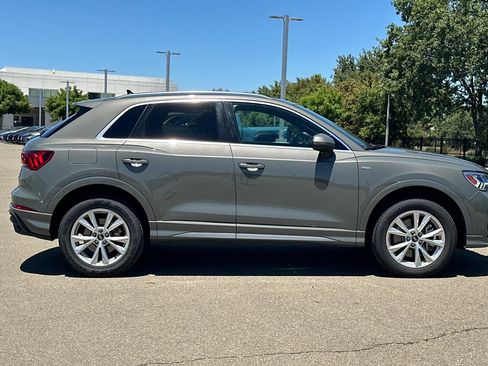 Used 2025 Audi Q3 2.0T Premium AWD/4WD image 3