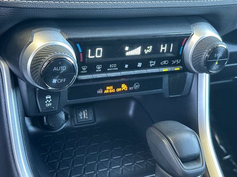 Certified 2024 Toyota RAV4 LE AWD/4WD image 19