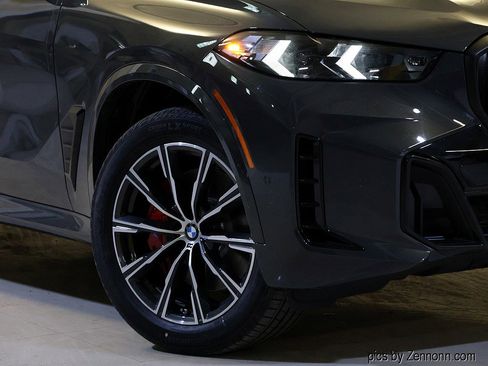 New 2026 BMW X5 xDrive40i w/ M Sport Package image 3
