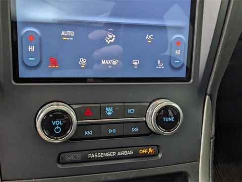 Certified 2022 Ford Edge SEL w/ Convenience Package image 26