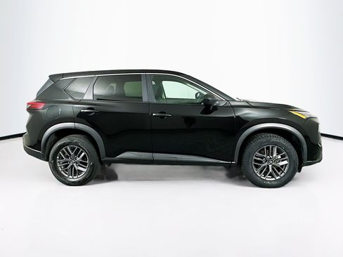 Used 2024 Nissan Rogue S AWD/4WD image 10