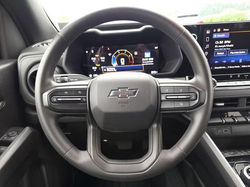 Used 2024 Chevrolet Colorado Trail Boss w/ Technology Package AWD/4WD image 28