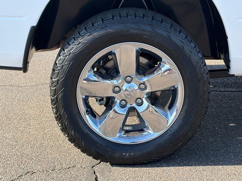 Used 2019 RAM 1500 Big Horn RWD image 10