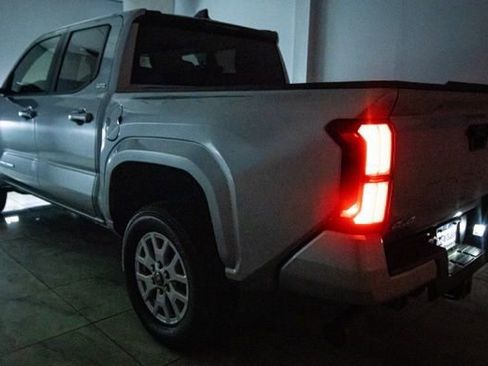 Used 2024 Toyota Tacoma SR5 image 40