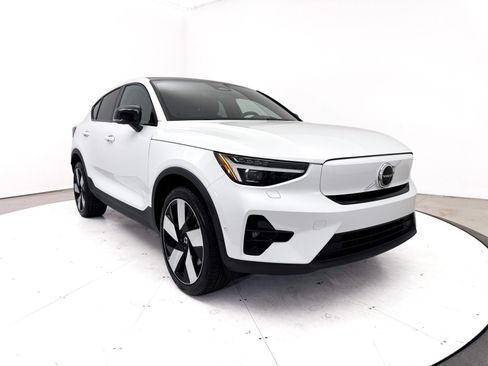 Used 2023 Volvo C40 P8 Recharge Ultimate AWD/4WD image 10