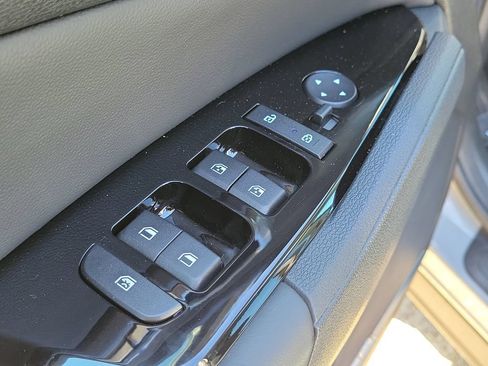 Used 2025 Kia Sportage SX AWD/4WD image 8