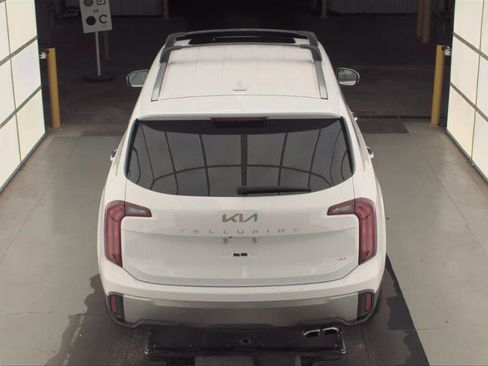 Used 2025 Kia Telluride S image 10