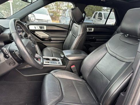 Used 2022 Ford Explorer ST w/ Equipment Group 401A image 22