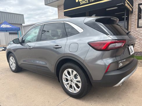 Used 2024 Ford Escape Active FWD image 10