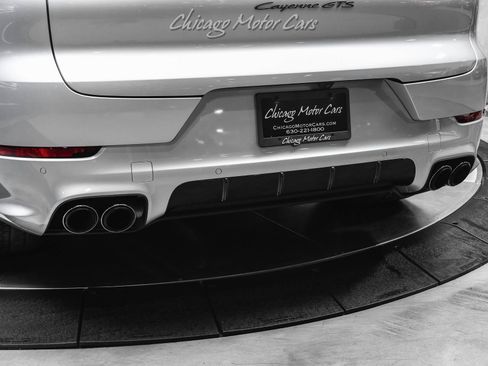Used 2025 Porsche Cayenne GTS image 43