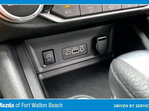 Used 2024 Nissan Sentra SV FWD image 26