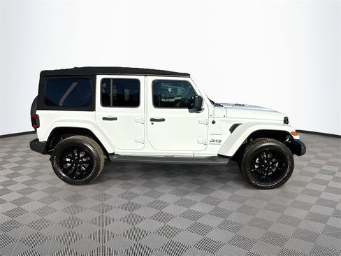 Used 2023 Jeep Wrangler Unlimited Sahara w/ Cold Weather Group image 5