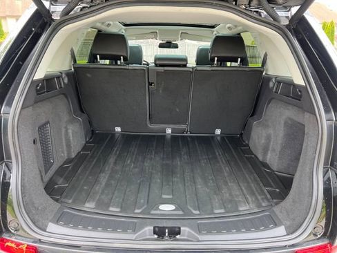 Used 2019 Land Rover Discovery Sport HSE AWD/4WD image 29