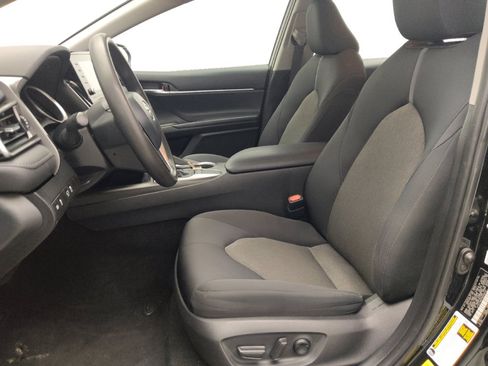 Used 2022 Toyota Camry LE FWD image 17