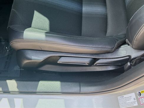 Used 2023 Honda Civic Sport image 17