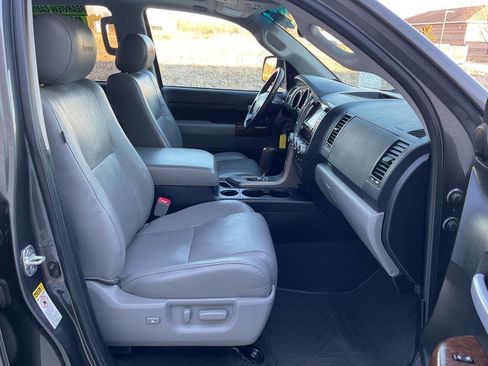 Used 2013 Toyota Tundra Platinum image 43