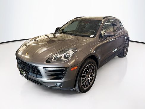 Used 2015 Porsche Macan S AWD/4WD image 3