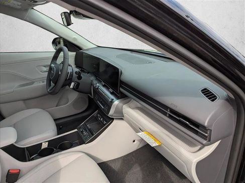 New 2026 Hyundai Kona SEL Premium image 28
