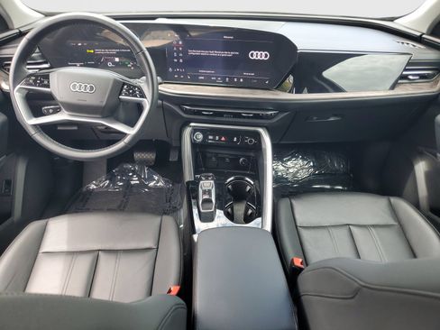Used 2025 Audi Q5 Premium w/ Convenience Package AWD/4WD image 11