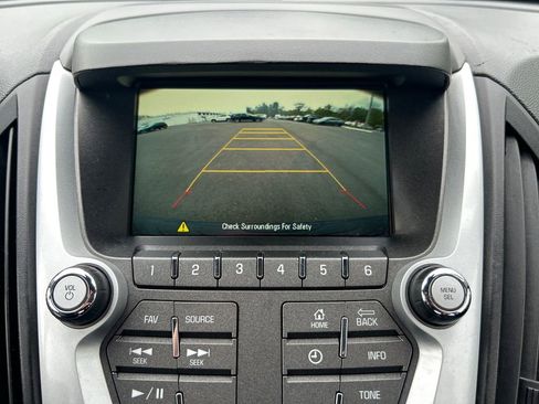 Used 2017 Chevrolet Equinox LS FWD image 28