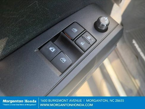Used 2020 Toyota Tacoma SR w/ SR Convenience Package RWD image 10