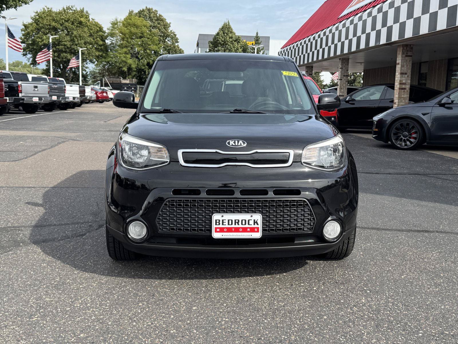 Used 2016 Kia Soul + FWD image 2