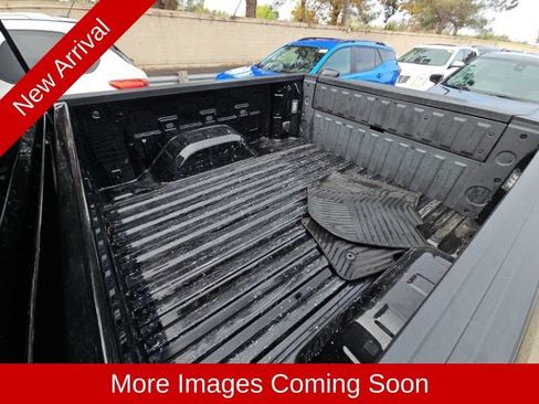 Used 2025 Chevrolet Silverado 1500 LT w/ LPO, Dark Essentials Package RWD image 7