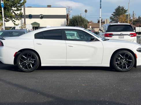 Used 2023 Dodge Charger SXT w/ Blacktop Package image 8