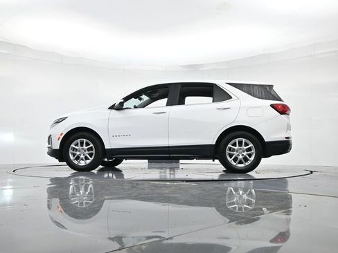 Used 2022 Chevrolet Equinox LT image 32