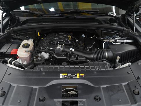 Used 2024 Jeep Grand Cherokee Altitude AWD/4WD image 30