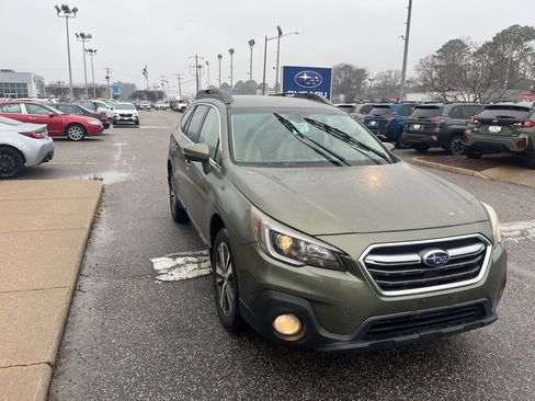 Used 2019 Subaru Outback 2.5i Limited w/ Popular Package #2 image 2