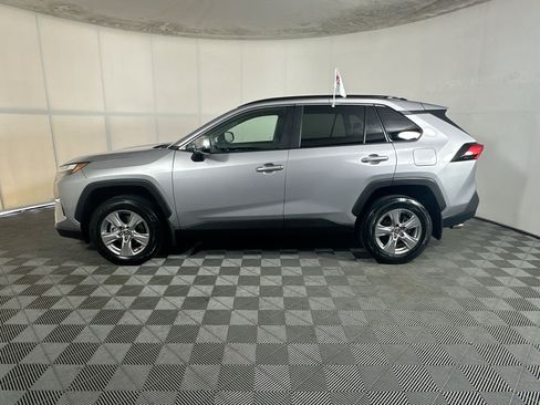 Used 2025 Toyota RAV4 XLE w/ Convenience Package FWD image 6