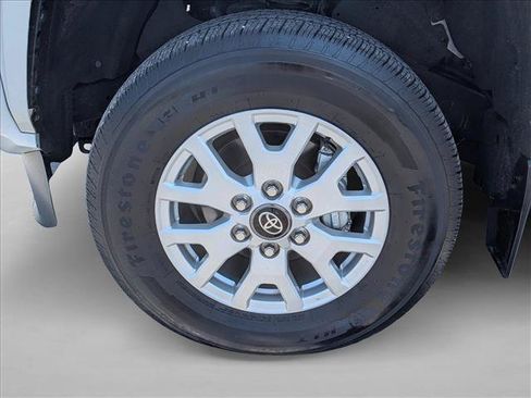 Used 2024 Toyota Tacoma SR w/ SR Upgrade Package AWD/4WD image 23