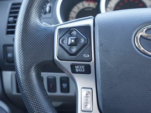 Used 2015 Toyota Tacoma 4x4 Double Cab w/ SR5 Package image 17