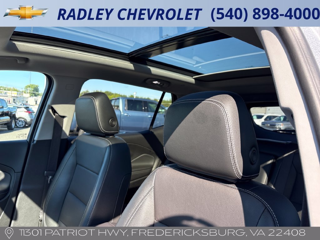 Certified 2023 GMC Terrain SLT w/ Tech Package AWD/4WD image 2