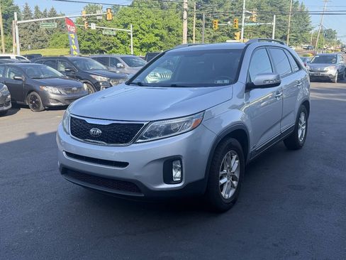 Used 2015 Kia Sorento LX AWD/4WD image 5