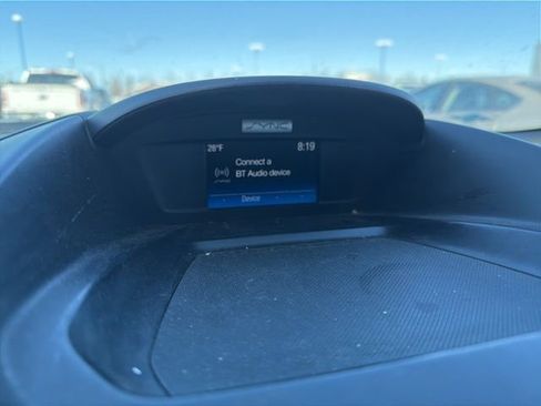 Used 2017 Ford Escape SE w/ SE Sport Appearance Package image 19