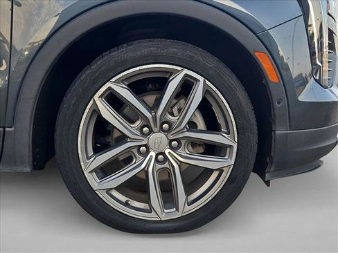 Used 2020 Cadillac XT4 Sport w/ Enhanced Visibility Package FWD image 22