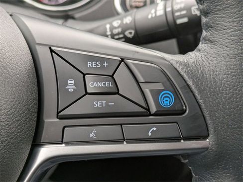 Used 2019 Nissan Rogue SL image 19