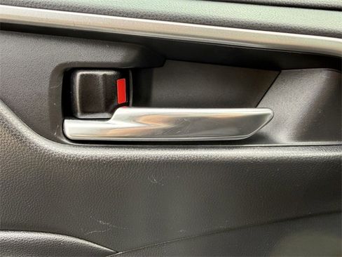 Used 2021 Toyota RAV4 XLE image 58