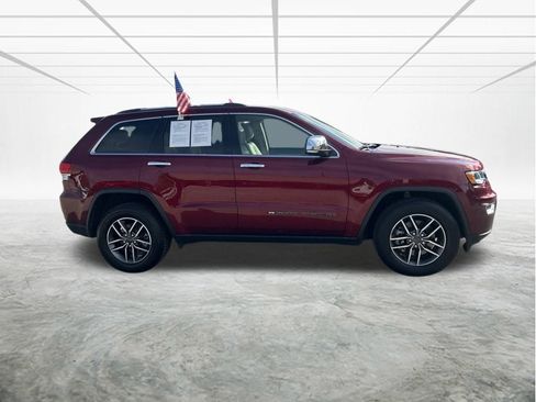 Certified 2022 Jeep Grand Cherokee Limited image 3