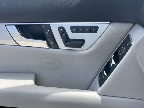 Used 2014 Mercedes-Benz C 250 Sedan image 6