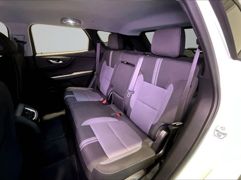Used 2025 Chevrolet Blazer LT AWD/4WD image 22