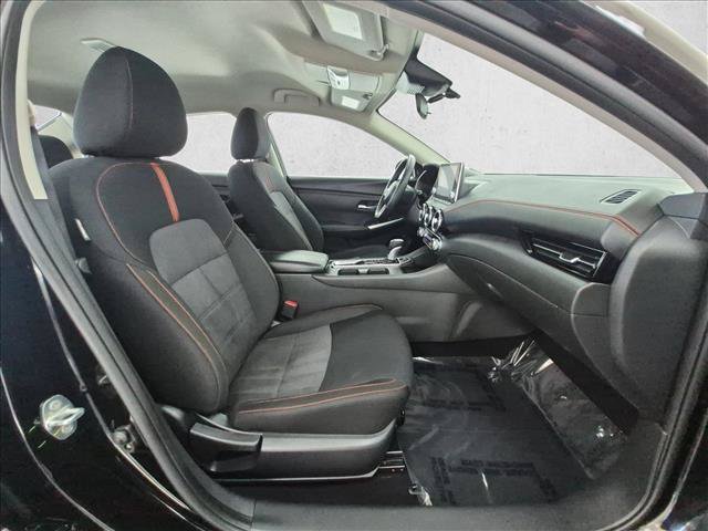 Used 2025 Nissan Sentra SR FWD image 23