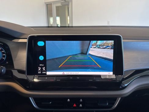 New 2026 Volkswagen Atlas Cross Sport SE image 21